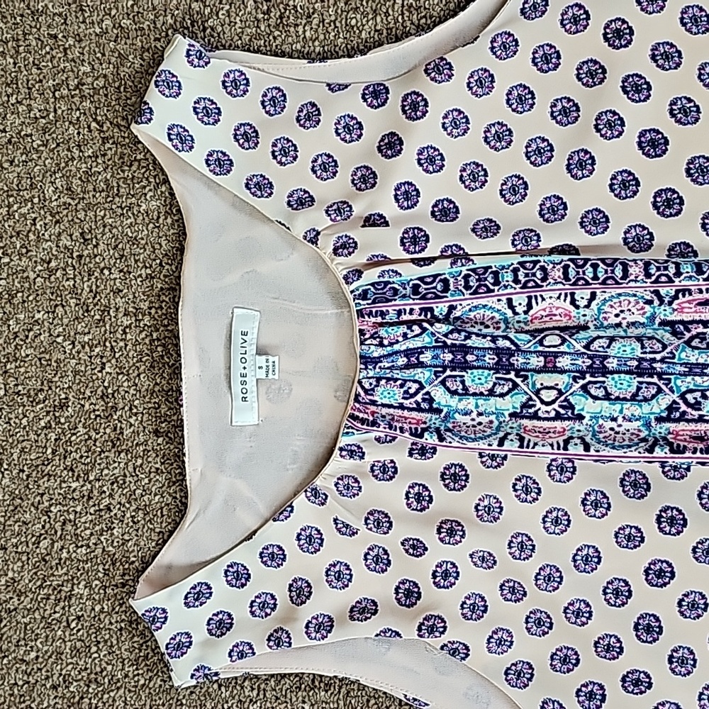 Top - Picture 4 of 15